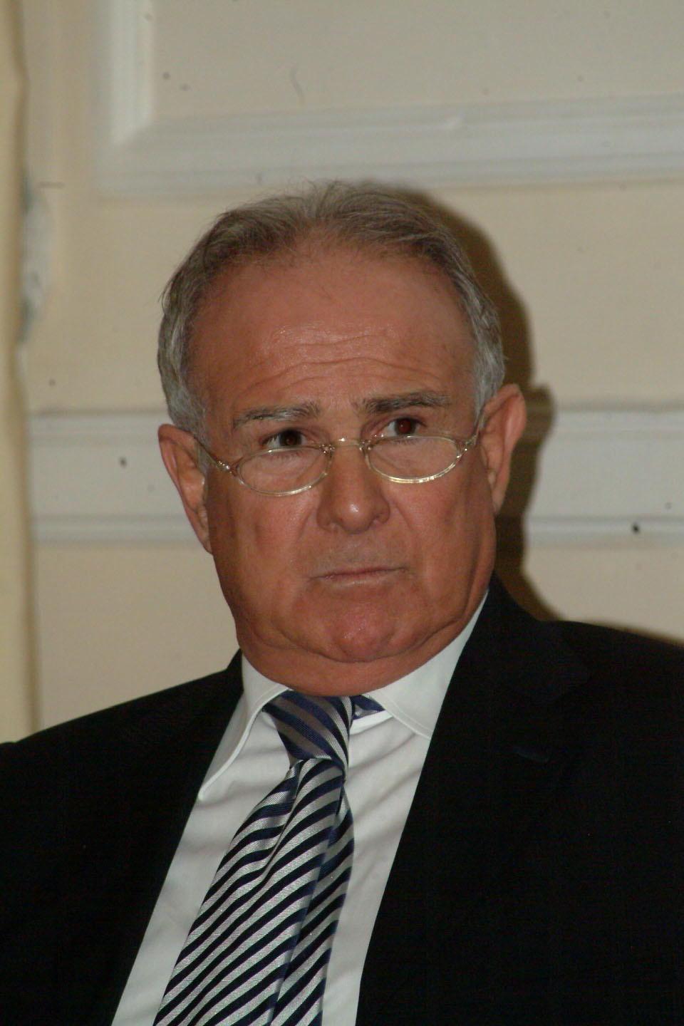 Massimo Vivoli confermato presidente di Confesercenti Toscana 