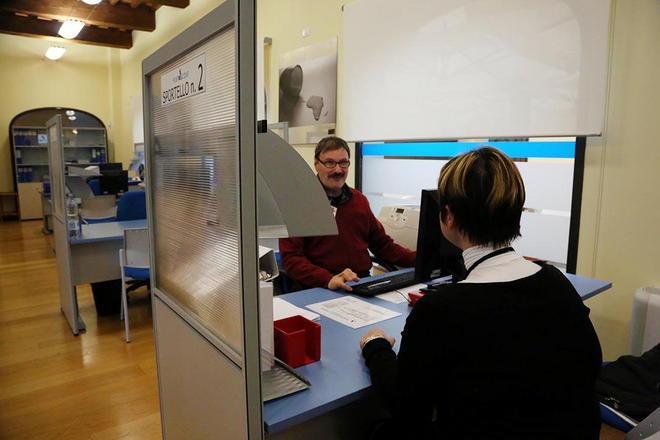 Segnalati falsi addetti di Acque 