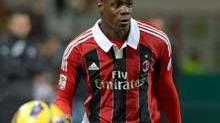 Renzi chiama Balotelli: razzismo inaccettabile