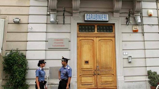 Sorpreso a rubare una bici se la prende coi carabinieri: arrestato