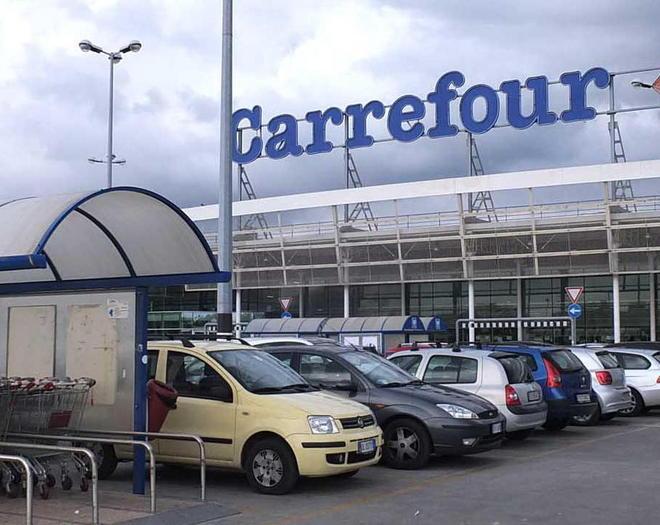 Al Carrefour ruba cd di Andrea Bocelli: «Per me sono come le medicine» 