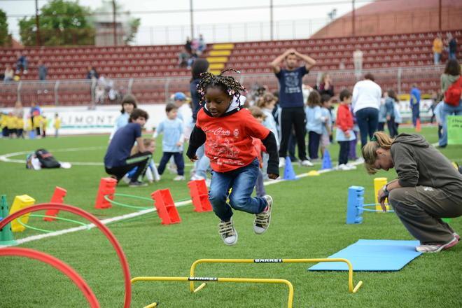 I bambini si cimentano con le attività sportive 