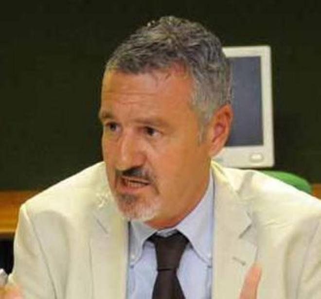 Dal Msi al Pdl, una vita nel centrodestra. «Il mio reddito? Circa 27mila euro»