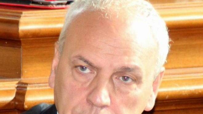 «Il sito di bonifica passi alla Regione» Dal consiglio appello unanime al ministero