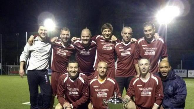 La Farmacia Tronci conquista il campionato di calcio a 7