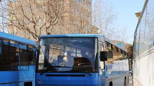 Operai di Riotorto senza autobus