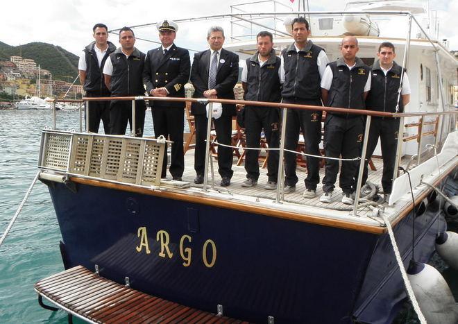 L’ex nave-spia Argo ospita a bordo il sindaco Cerulli