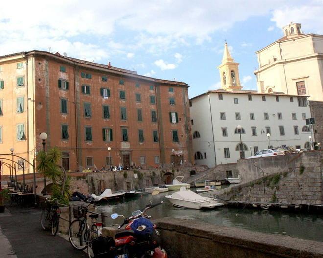 Troupe tv in città per raccontare la cucina livornese 