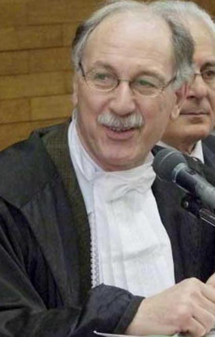 Marito violento, ma non abusò della figlia 