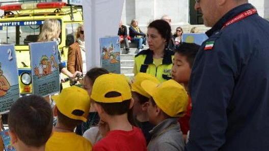 Giornata di festa e solidarietà con il mercatino dei ragazzi