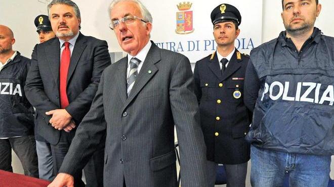 Preparano maxi colpo in villa, arrestati