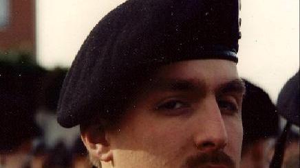 Si accascia davanti all’amica: muore a 44 anni il presidente dei militari