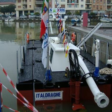 Due ditte e un budget di 200mila euro per togliere 20mila metri cubi di sabbia 