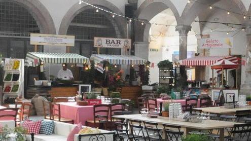 Scuola di cucina nel mercato del Carmine