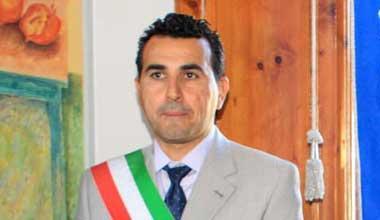 Obbligatorio pulire i bordi strada