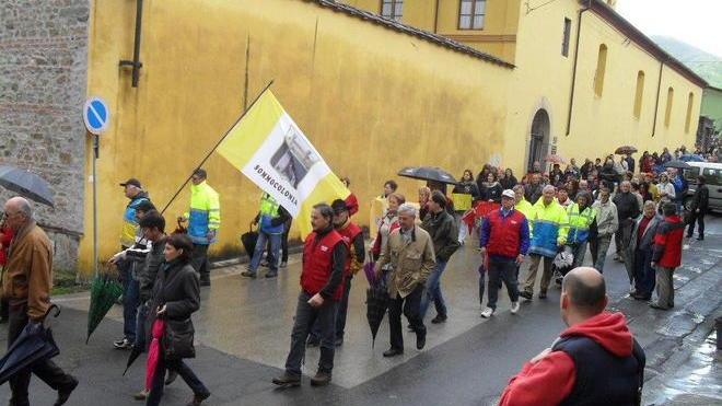Oltre mille persone alla manifestazione per difendere la sanità nella Valle