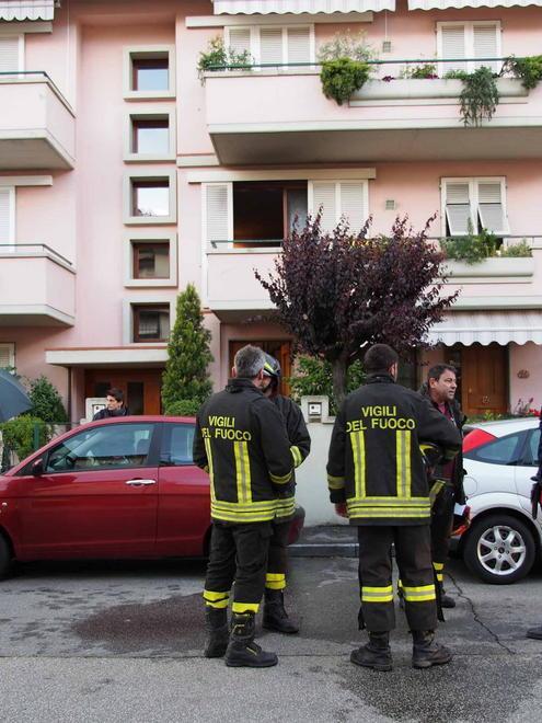 A fuoco una camera per colpa di una termocoperta 