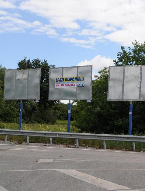 Cartello non autorizzato 