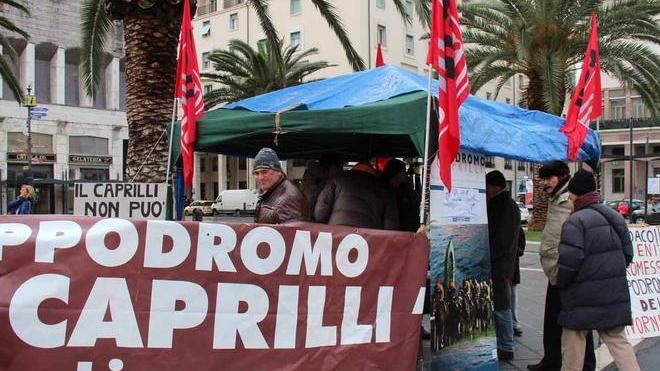 Caprilli, sciopero non-stop e corsa agli avvocati