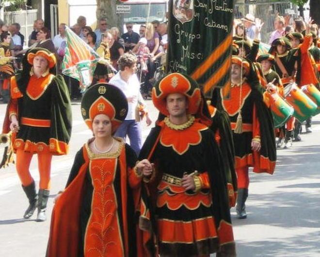 Sfilata storica per le vie del centro di Castelfranco 