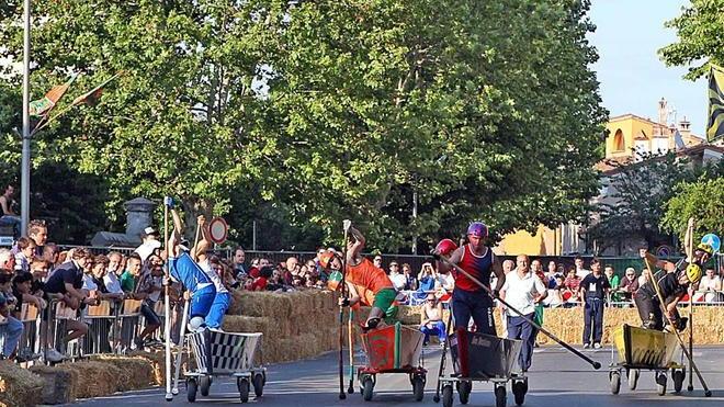 Palio, oggi la sfida dei barchini
