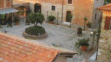 Porte aperte a Cantine Lunae
