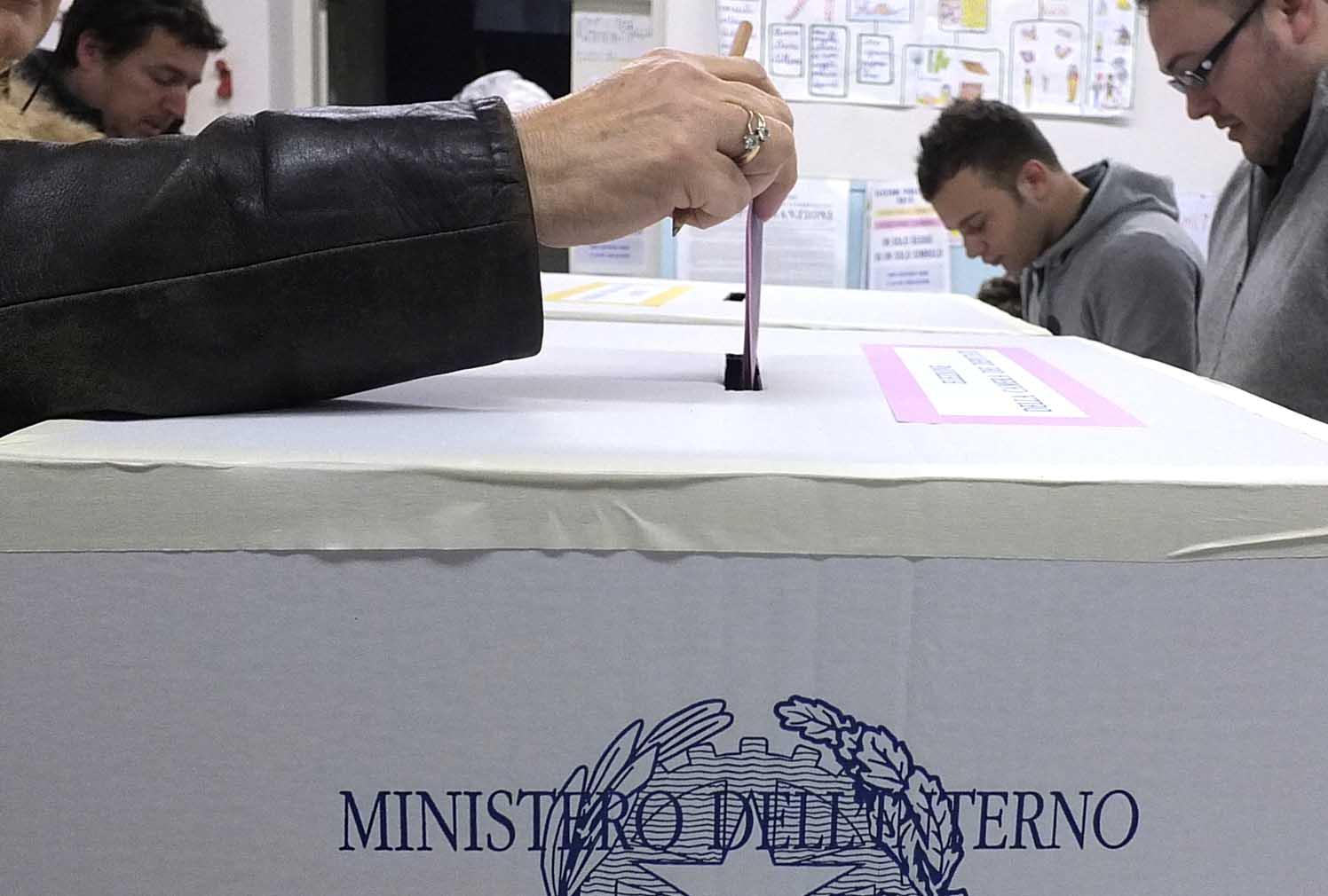In tanti disertano i seggi ancha a Sarzana 