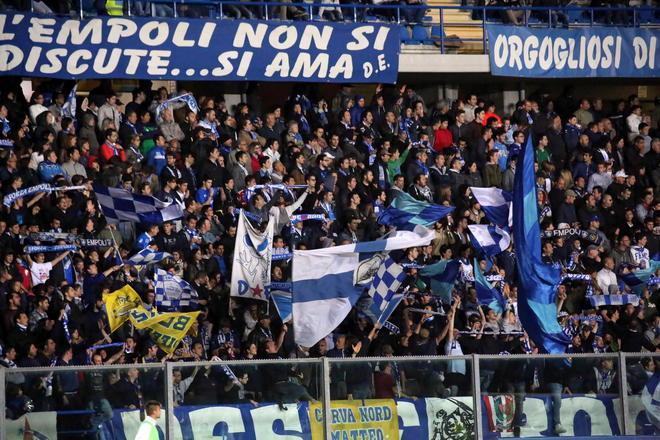 Gli abbonati gratis allo stadio contro il Livorno 