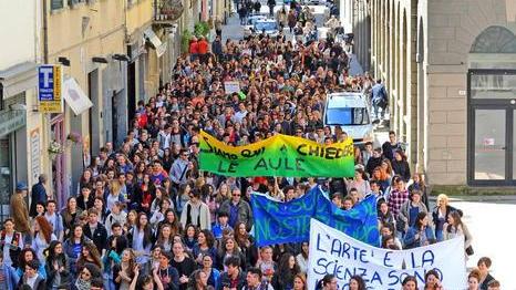 Liceo artistico, studenti in corteo «Edificio inadeguato»