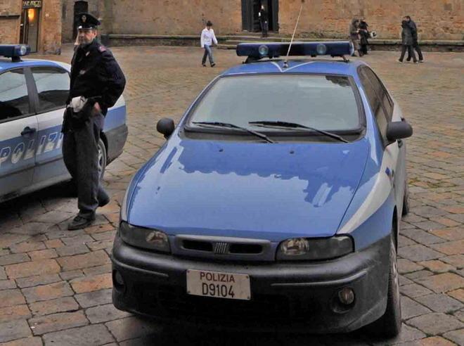 «Volevano violentarmi nei bagni del bar» 