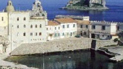 Studenti all’isola di Pianosa per rendere omaggio a Pertini