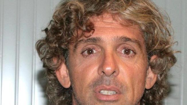 Calcio: Lecci resterà allenatore ma spunta anche l’ipotesi Frolli
