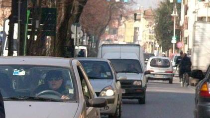 Parcheggi a pagamento, coro di critiche