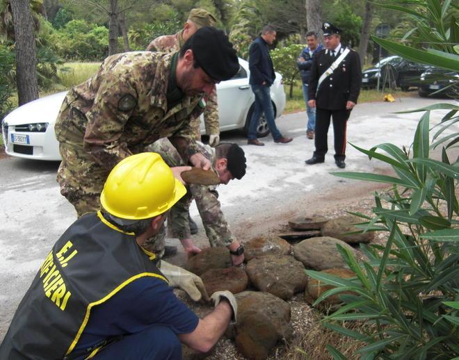 Esplose nella cava le bombe trovate alle Spiagge bianche 