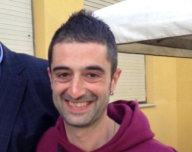 «Vicino ai disagi del territorio meglio il bar di Facebook»