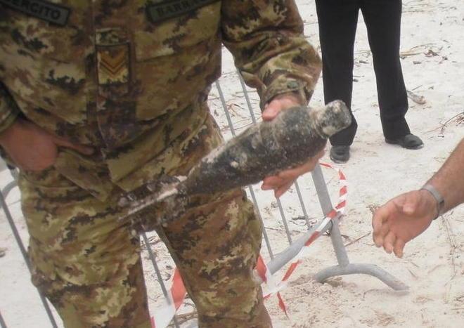 Esplose nella cava le bombe trovate alle Spiagge bianche 