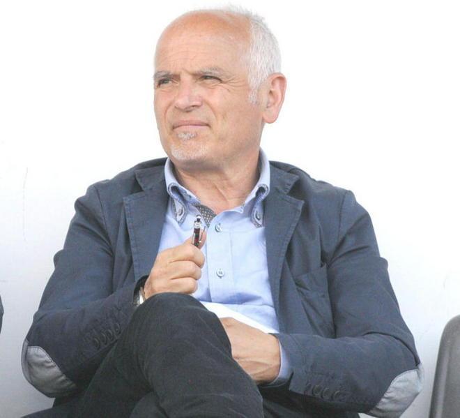 Società, slitta l’incontro con il notaio 