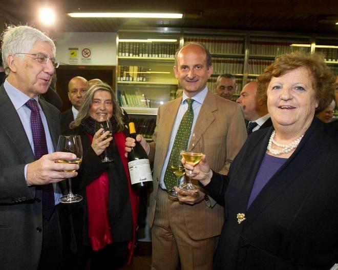 Gorgona, con Frescobaldi i detenuti imparano a fare il vino 