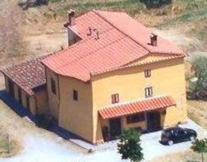 Il Comune: la casa è agibile i clochard possono restare 