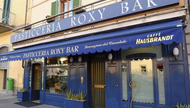 Un “Aperi-dog” al Roxy Bar per beneficenza