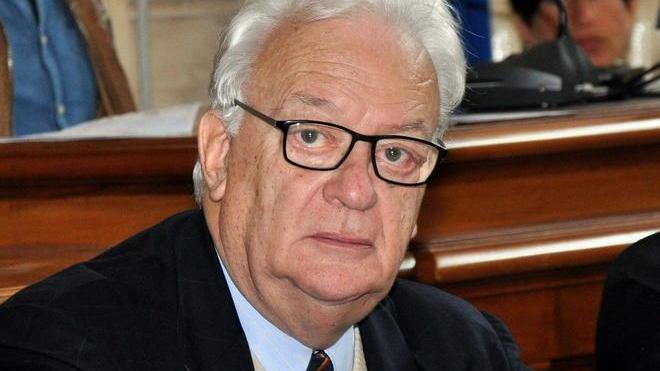 Il padre del Prg «Si bisbiglia molto in questa città...»