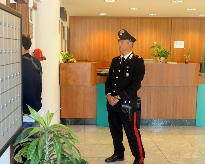 Rapina in banca a San Vincenzo, bottino intorno a 15mila euro 