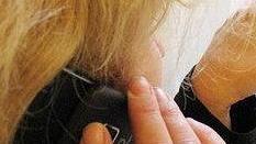Usavano un cellulare rubato alla polizia