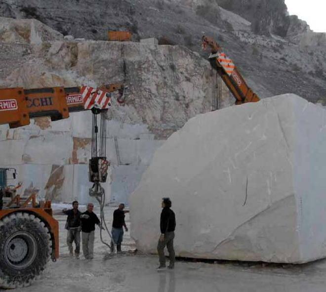 No alla riapertura della cava di Michelangelo 