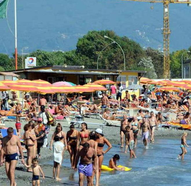 Piove, fermi i lavori al ponte 