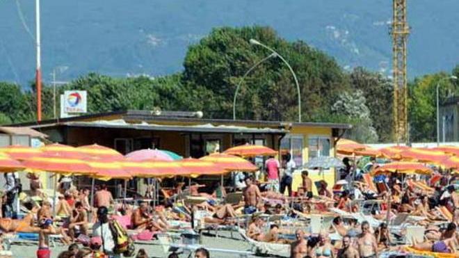 Piove, fermi i lavori al ponte