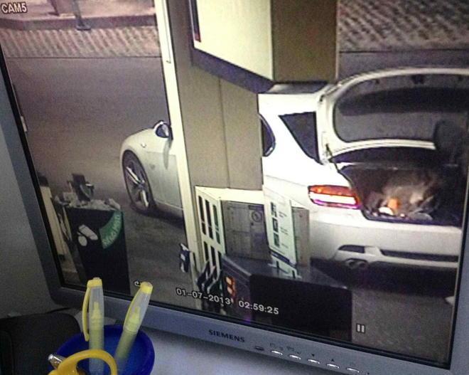 Prato, boato al distributore di benzina Q8: i ladri hanno tentato di aprire la cassaforte 