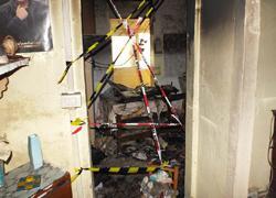 Incendio in un appartamento, due intossicati 