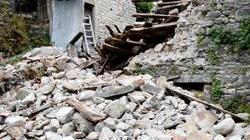 Terremoto, ancora scosse: in 1500 continuano a dormire nelle tende