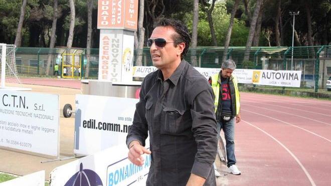 Il Viareggio trova i soldi e un gruppo di “amici”